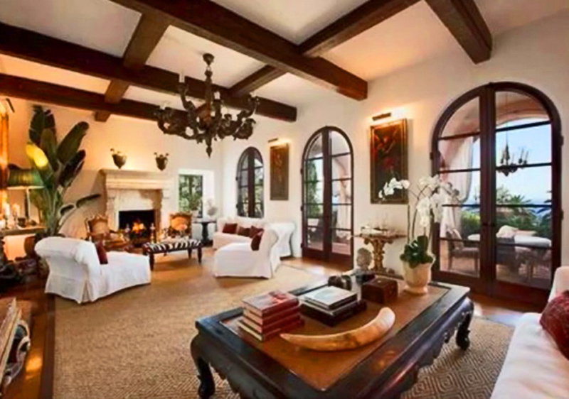 Tuckers town painters, smiths, paget Pembroke, Southampton painting company four winds studio